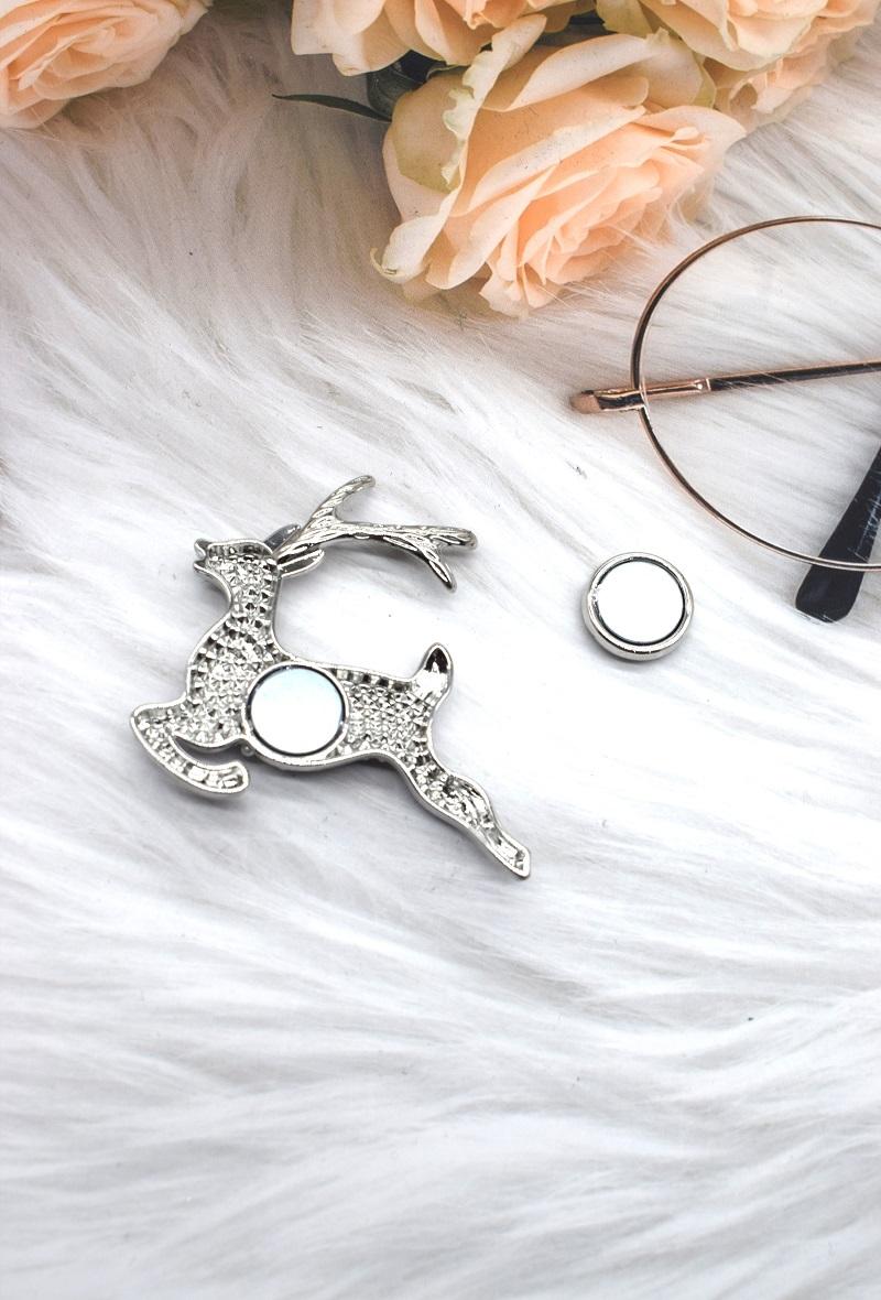 Broche Cerf