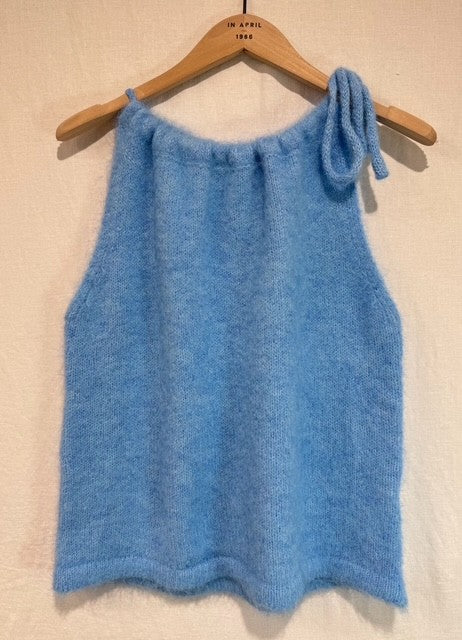 Pull Azurine – bleu ciel (sans manches)