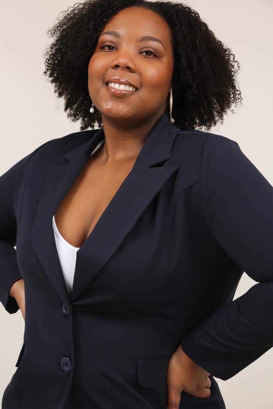 🌿 Blazer Léonie – Bleu marine intemporel