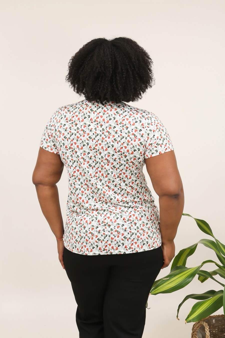 🌿 Blouse Rosalie – Imprimé vert & corail