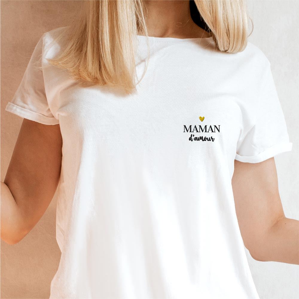 👕 T-shirt brodé “Maman d’amour”