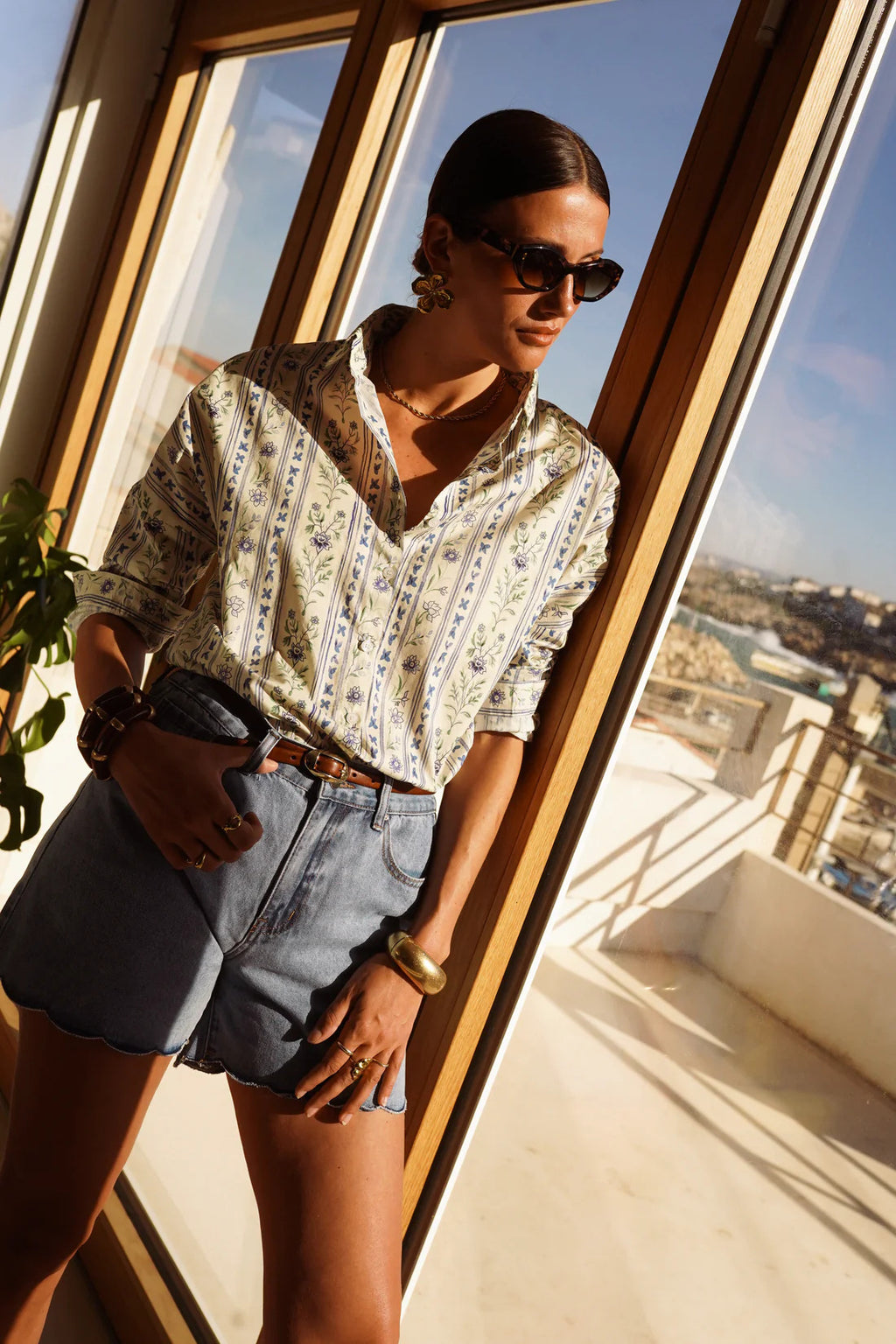 Short Lison