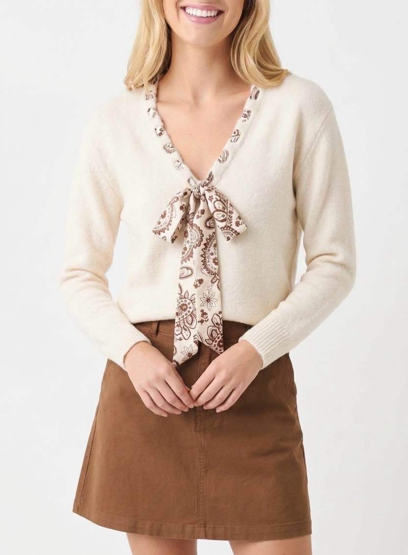 Cléo - Pull réversible à nœud foulard – Écru &amp; imprimé brun