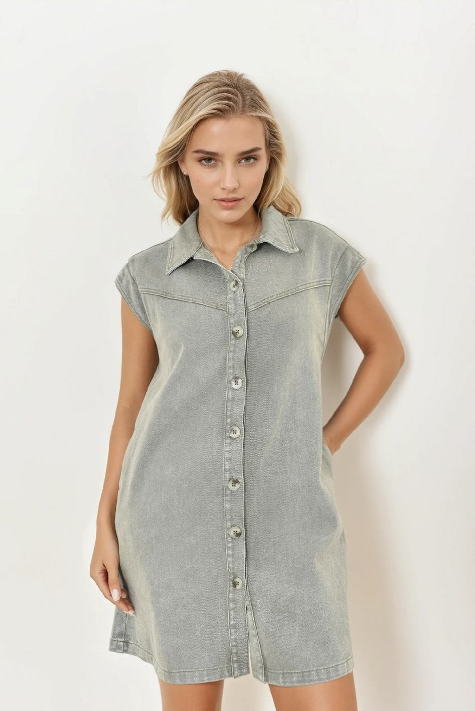 Robe Jade en Jean – Coupe Décontractée et Intemporelle