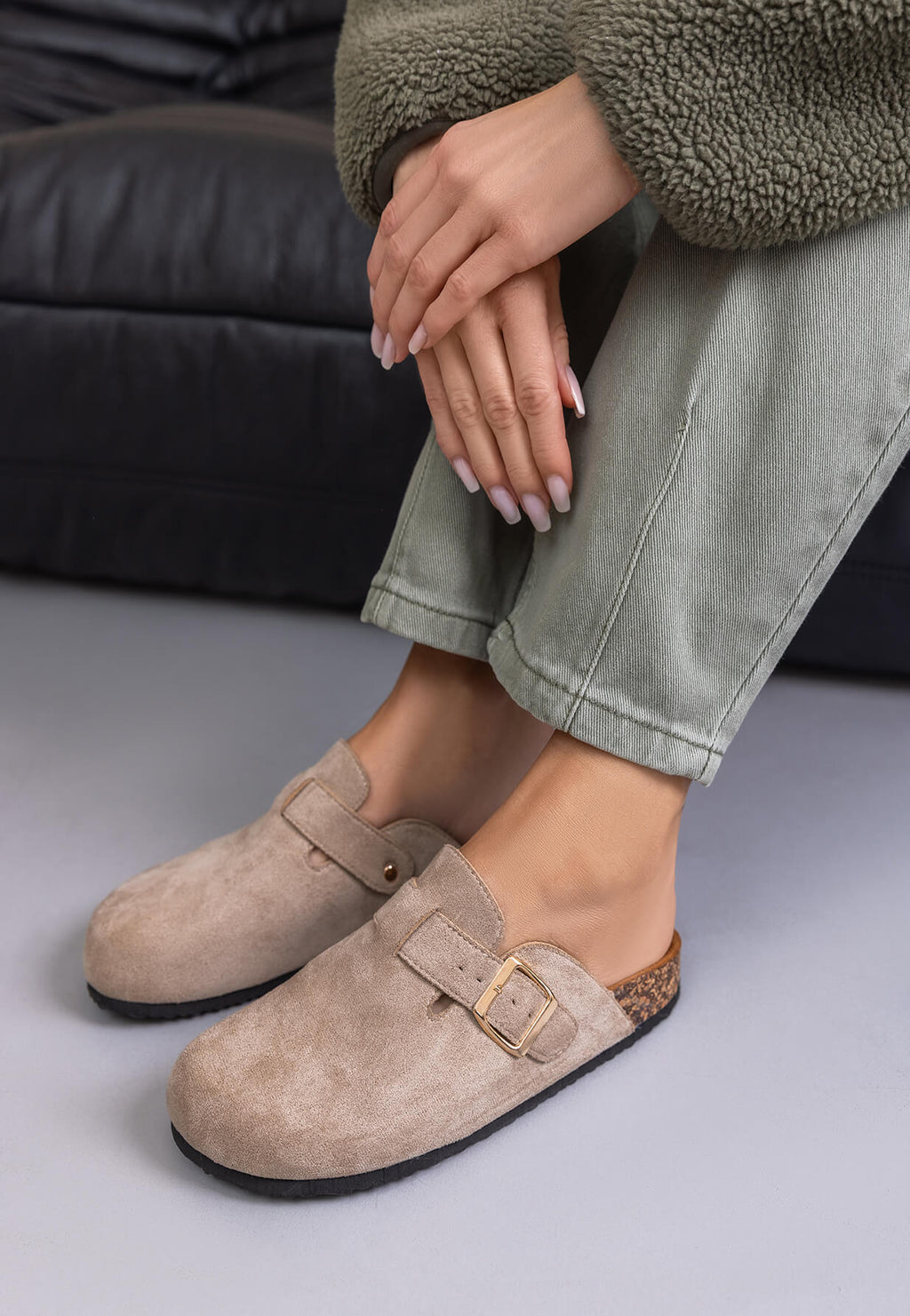 🤎 Mules Charlie