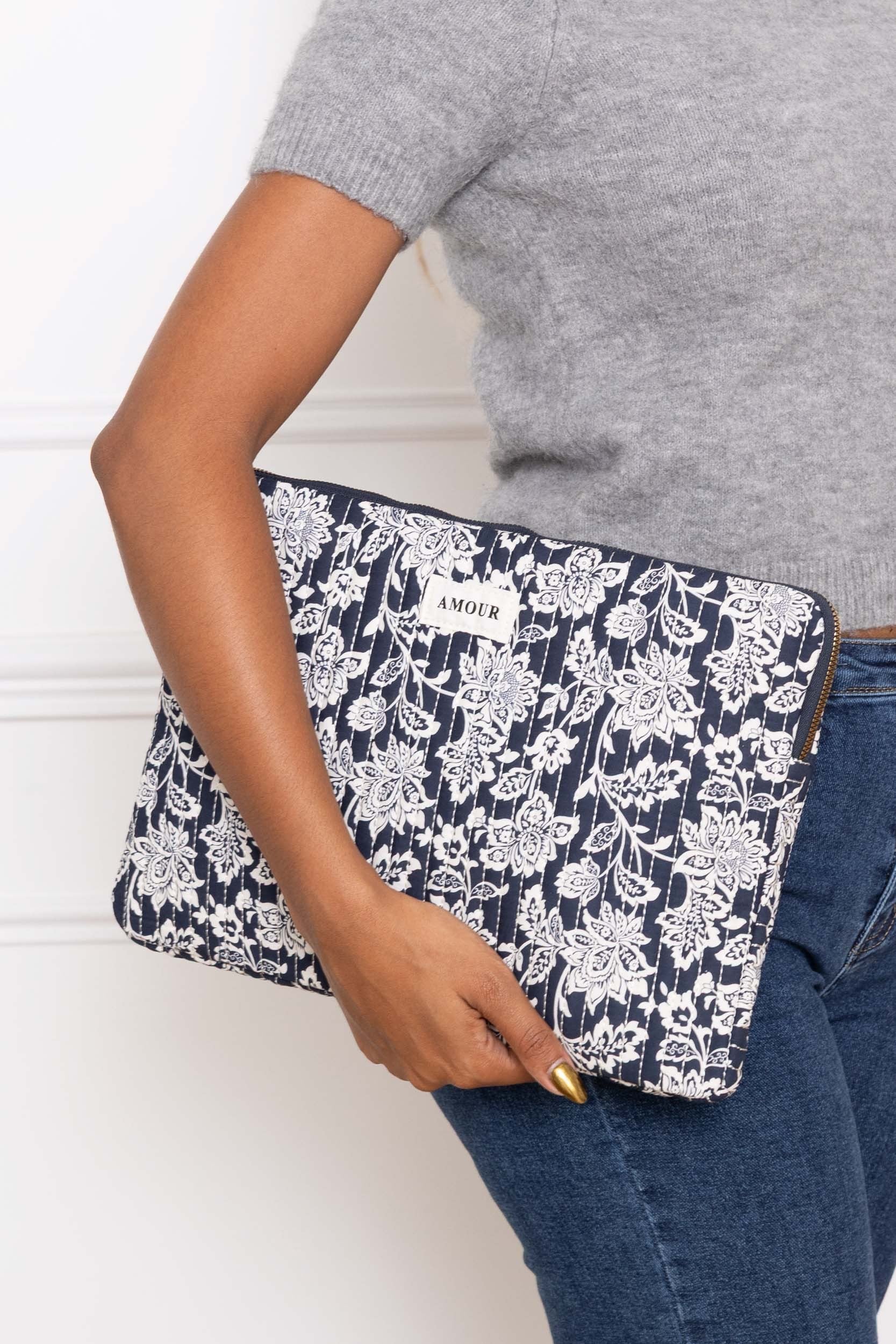 Pochette tablette “Camille” matelassée