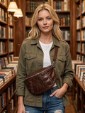 Sac banane Romy – Effet cuir clouté – Marron ou Bordeaux