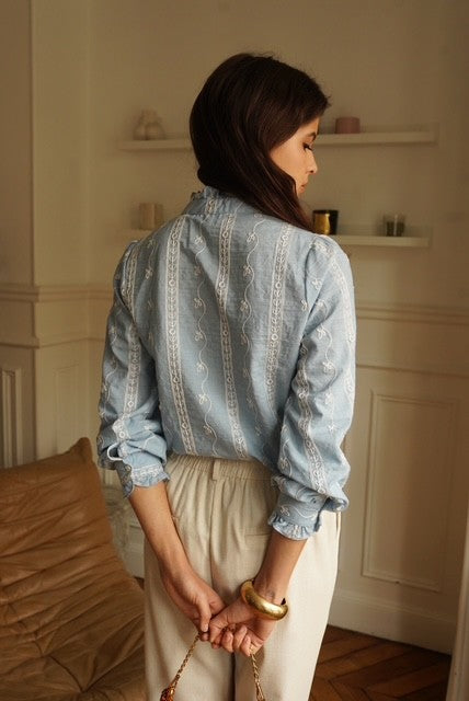 Chemise Céleste – broderies blanches