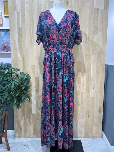 Robe April